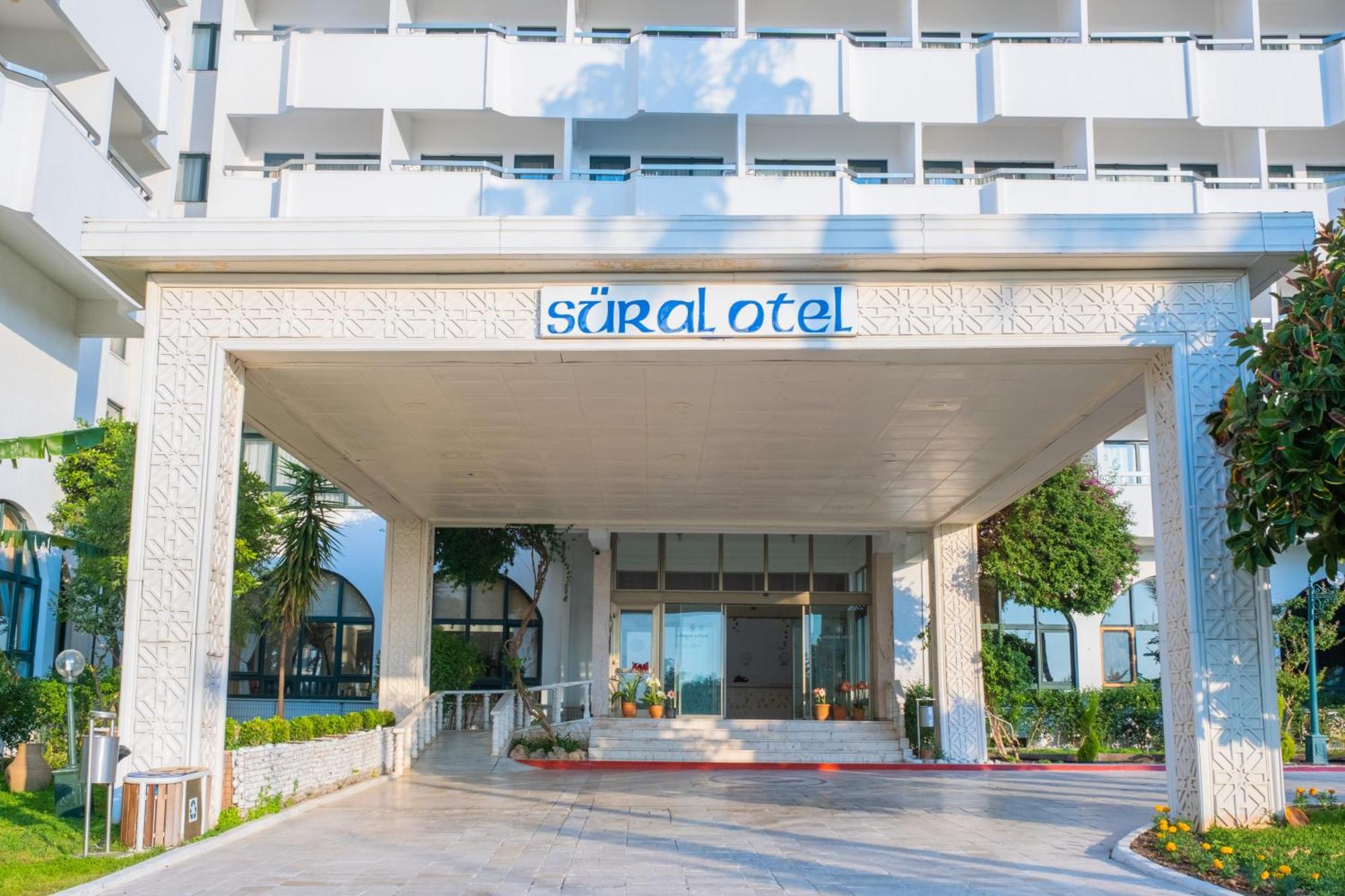 Sural Hotel Side Exterior photo